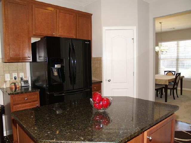 605 E Hampton Pl, Canton, GA 30115 photo 8