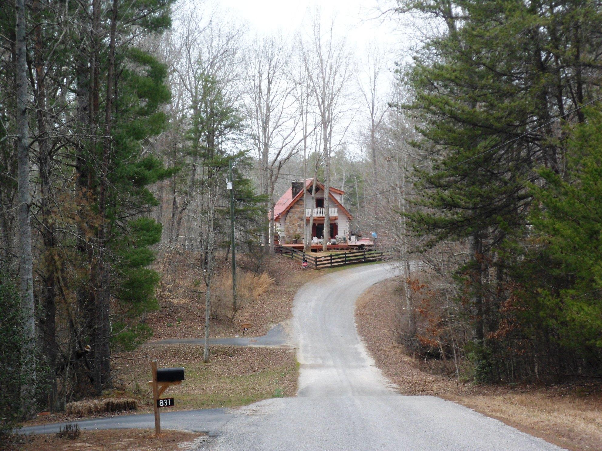 937 Deer Track Rd, Cornelia, GA 30531 photo 2