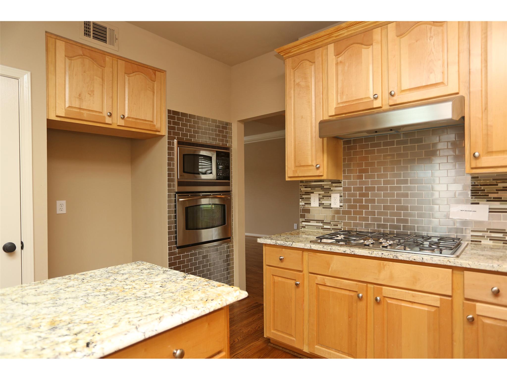 105 Chandon Ct, Duluth, GA 30097 photo 2