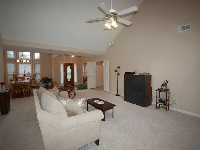 250 Deville Cir, Suwanee, GA 30024 photo 5