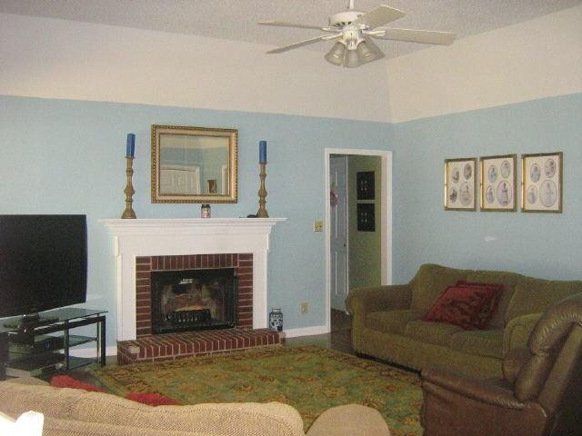 302 Canterbury Dr, Lagrange, GA 30240 photo 5