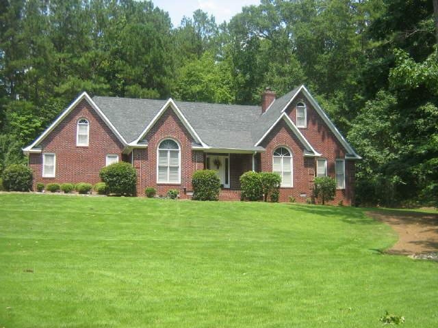 302 Canterbury Dr, Lagrange, GA 30240 photo 1