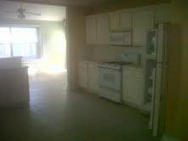 418 Devonshire Dr, Jonesboro, GA 30236 photo 5