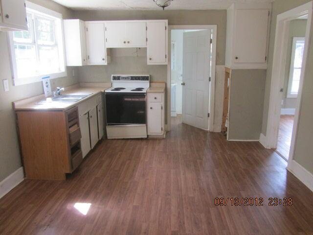 139 Johnson St, Barnesville, GA 30204 photo 6