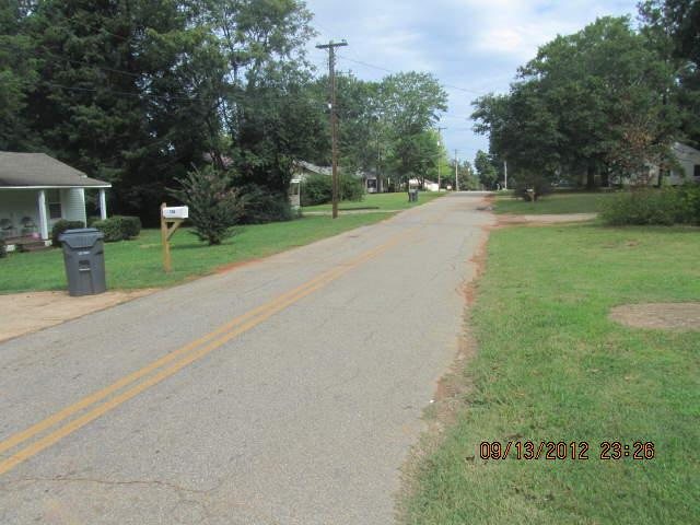 139 Johnson St, Barnesville, GA 30204 photo 7