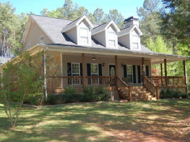 345 Tuxedo Dr, Commerce, GA 30530 photo 1