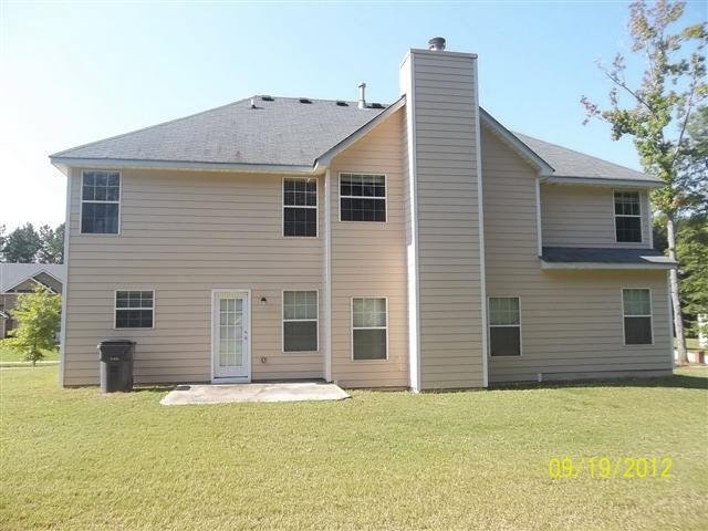 229 Kyndal Dr, Hampton, GA 30228 photo 2