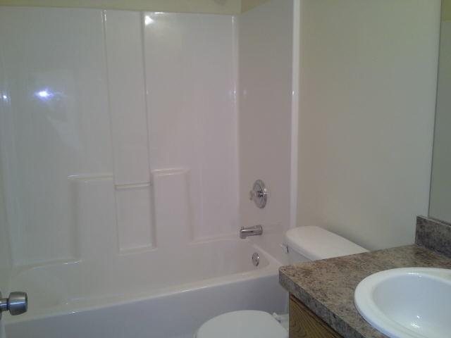 381 Kimberwick Ct, Hampton, GA 30228 photo 12