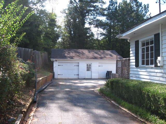 3078 Roberts Rd, Duluth, GA 30096 photo 2