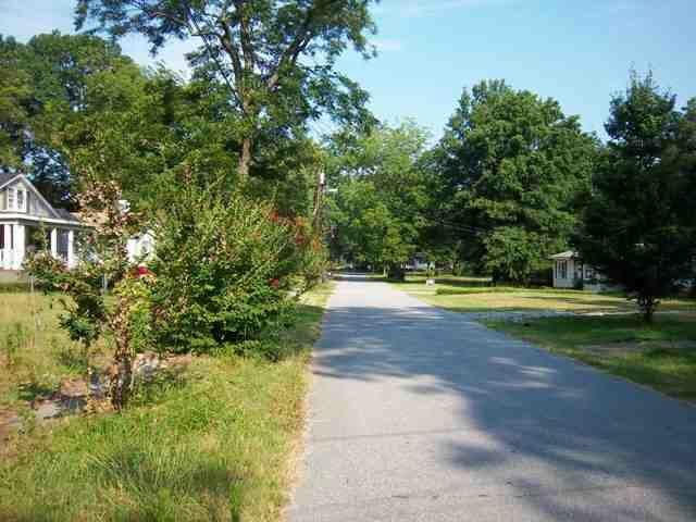 604 Bryan Ave, Union Point, GA 30669 photo 2