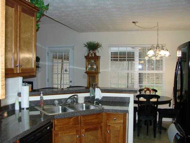 9111 Comstock Ct, Covington, GA 30014 photo 9