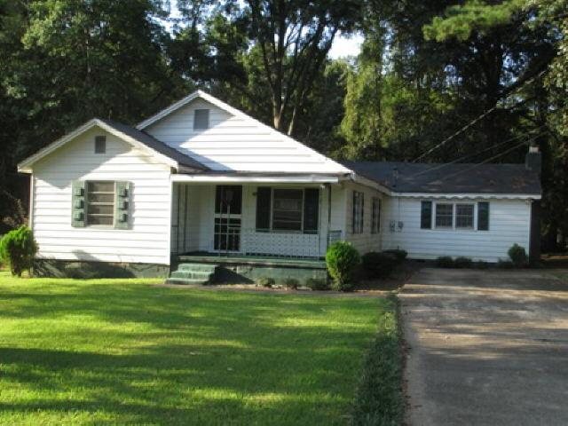 117 Clark St, Lagrange, GA 30240 photo 1