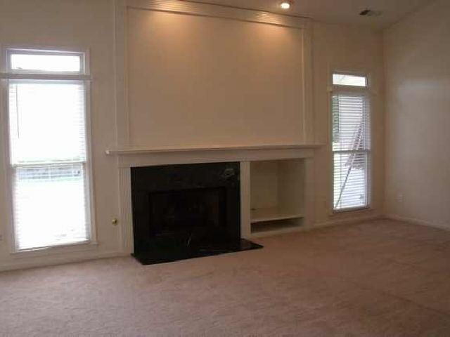 100 Treadstone Overlook, Suwanee, GA 30024 photo 8