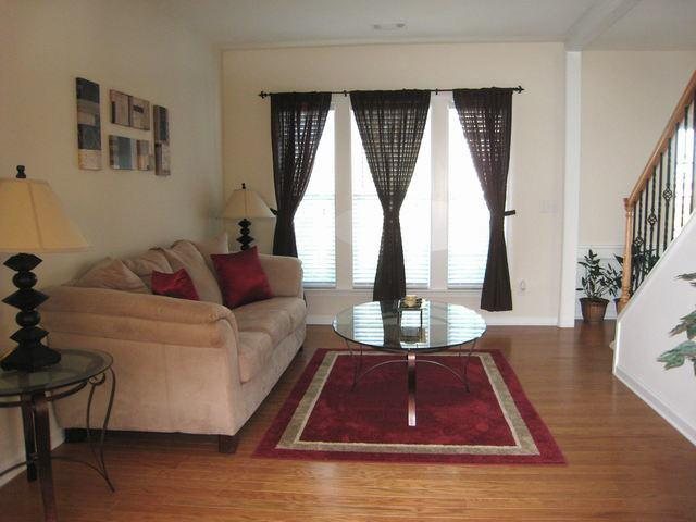 360 Hammersmith Dr, Suwanee, GA 30024 photo 4