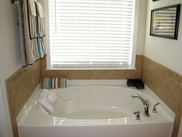 360 Hammersmith Dr, Suwanee, GA 30024 photo 10