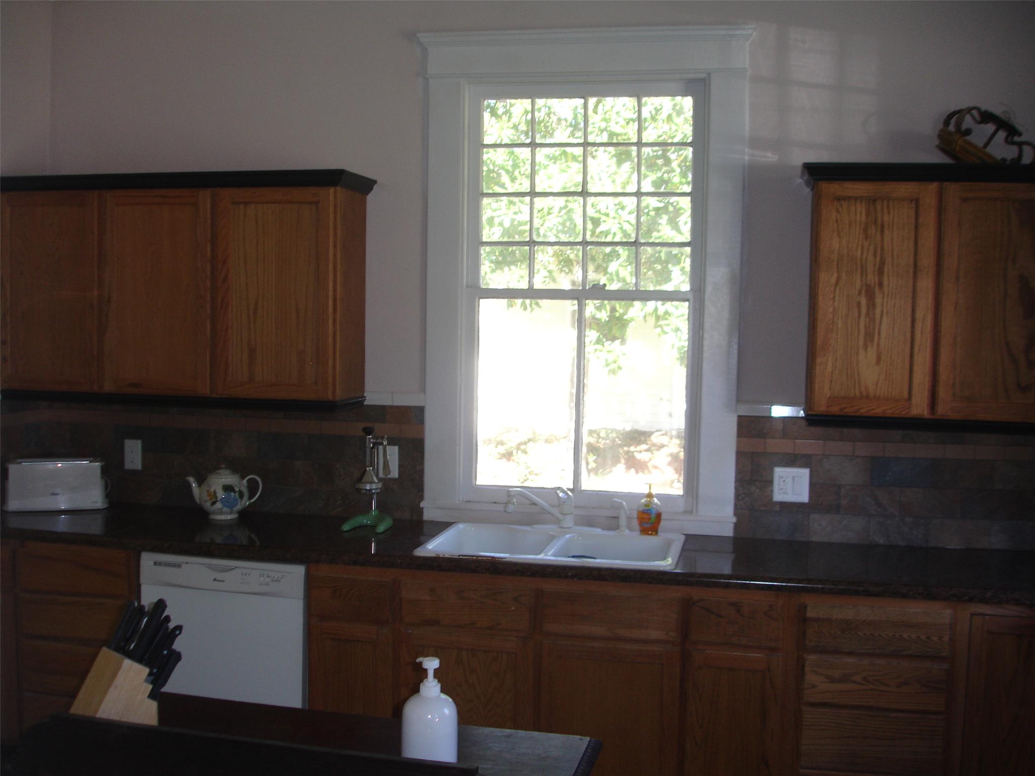315 E 5th St, West Point, GA 31833 photo 8