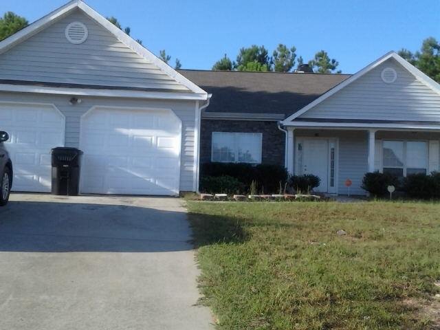 1426 Hyde Ct, Hampton, GA 30228 photo 1
