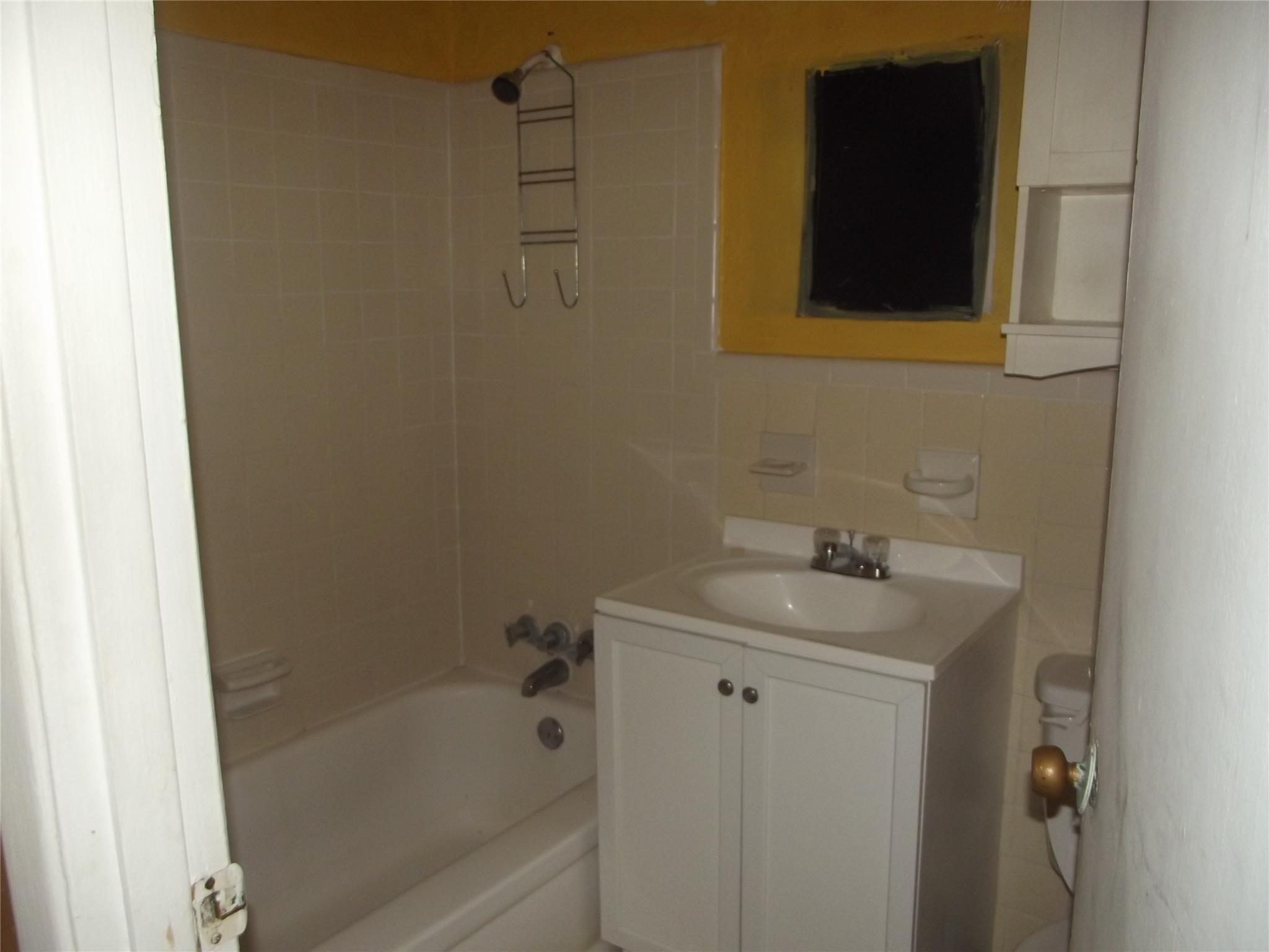 1015 Rosser St, Conyers, GA 30012 photo 15