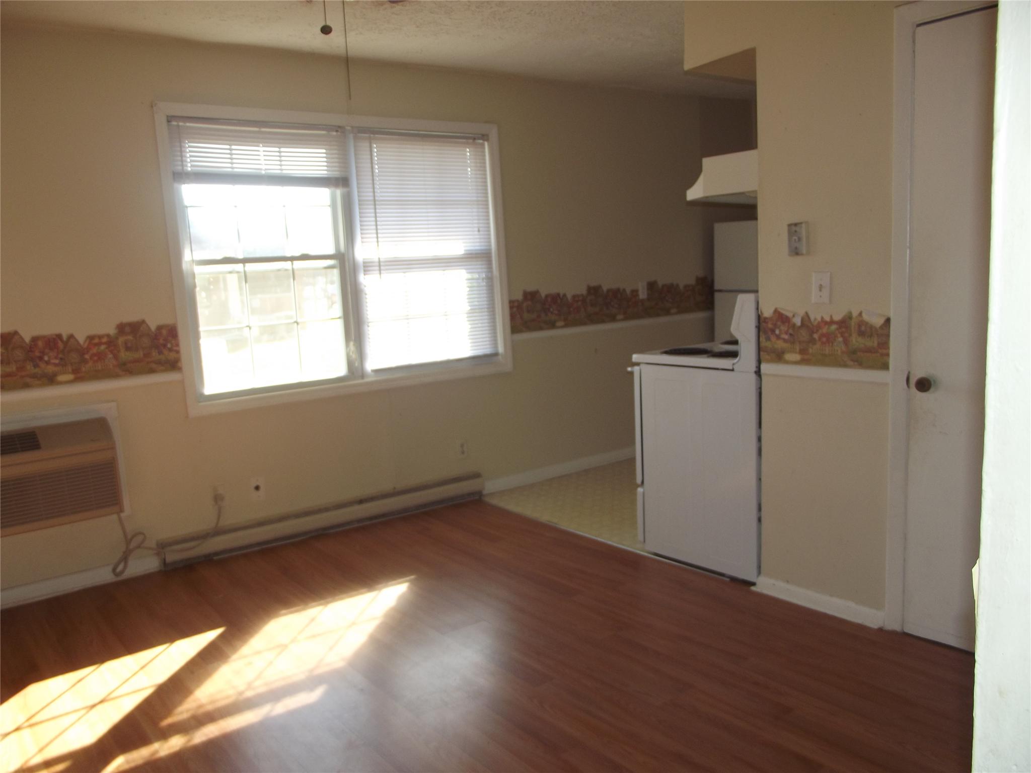 1015 Rosser St, Conyers, GA 30012 photo 11