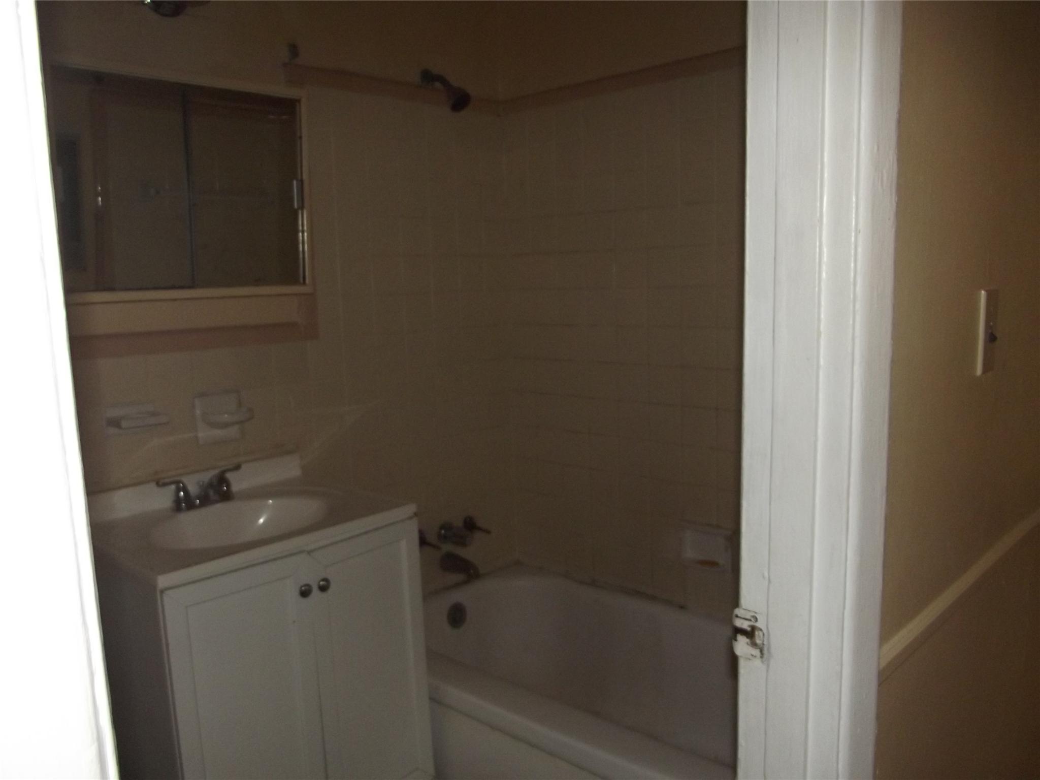 1015 Rosser St, Conyers, GA 30012 photo 8