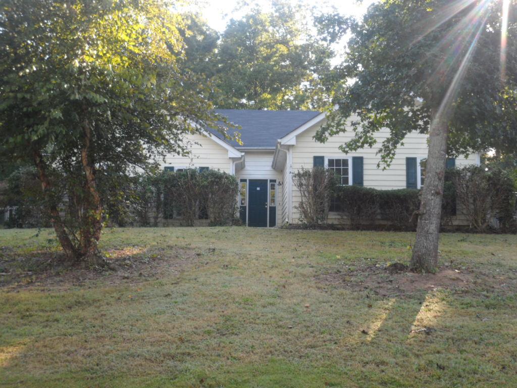 340 Lake Side Dr, Covington, GA 30016 photo 1