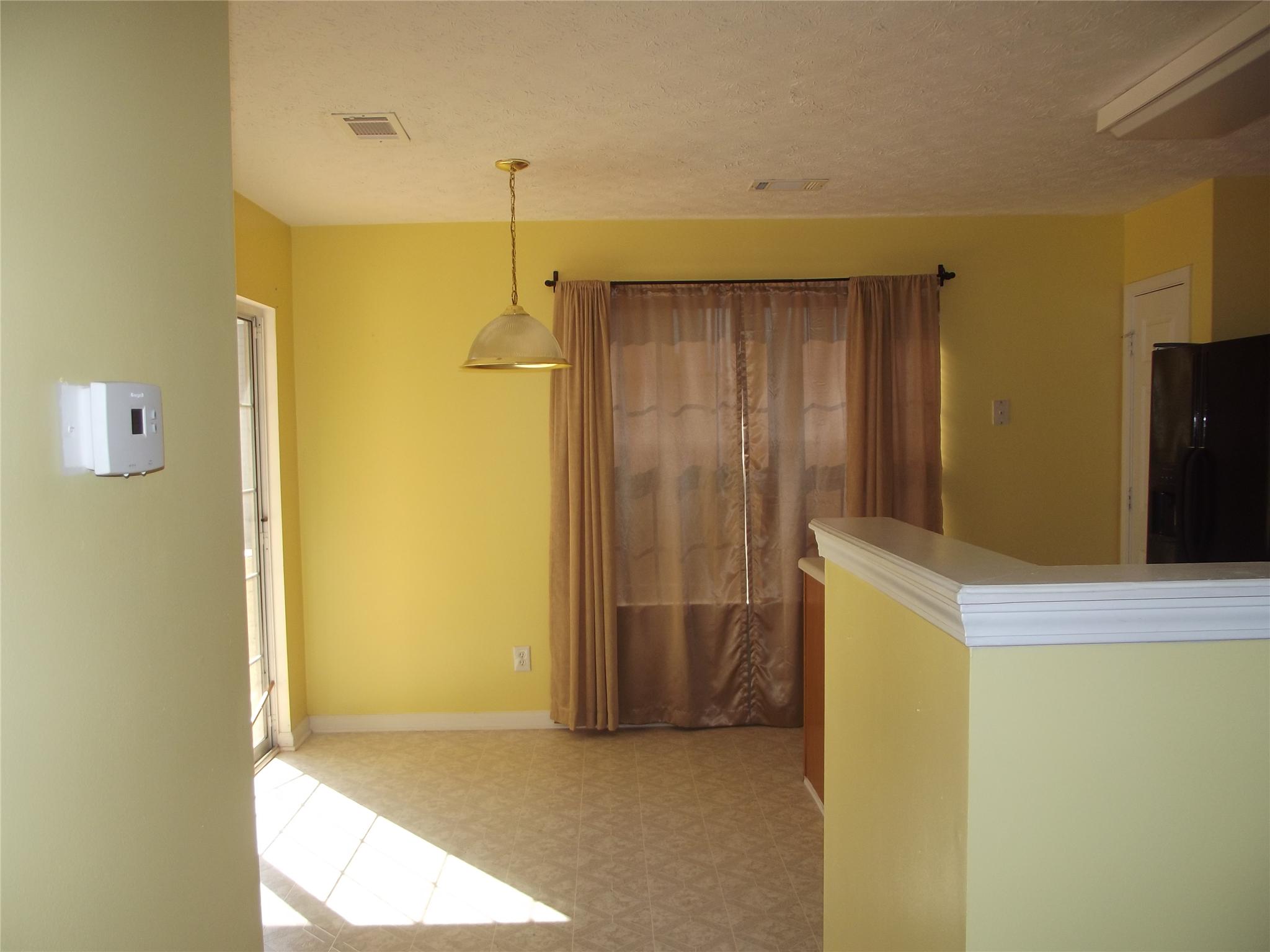250 Highgate Trl, Covington, GA 30016 photo 4