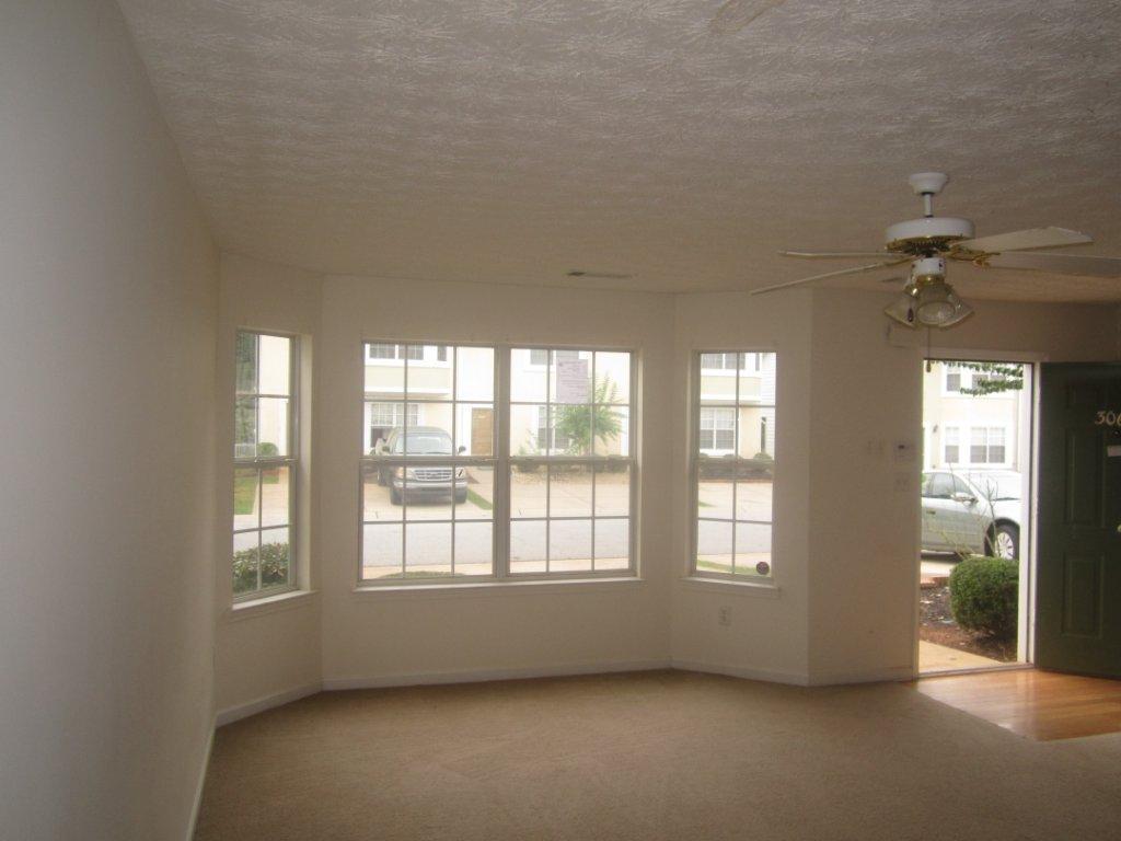 3066 Fields Dr, Lithonia, GA 30038 photo 9