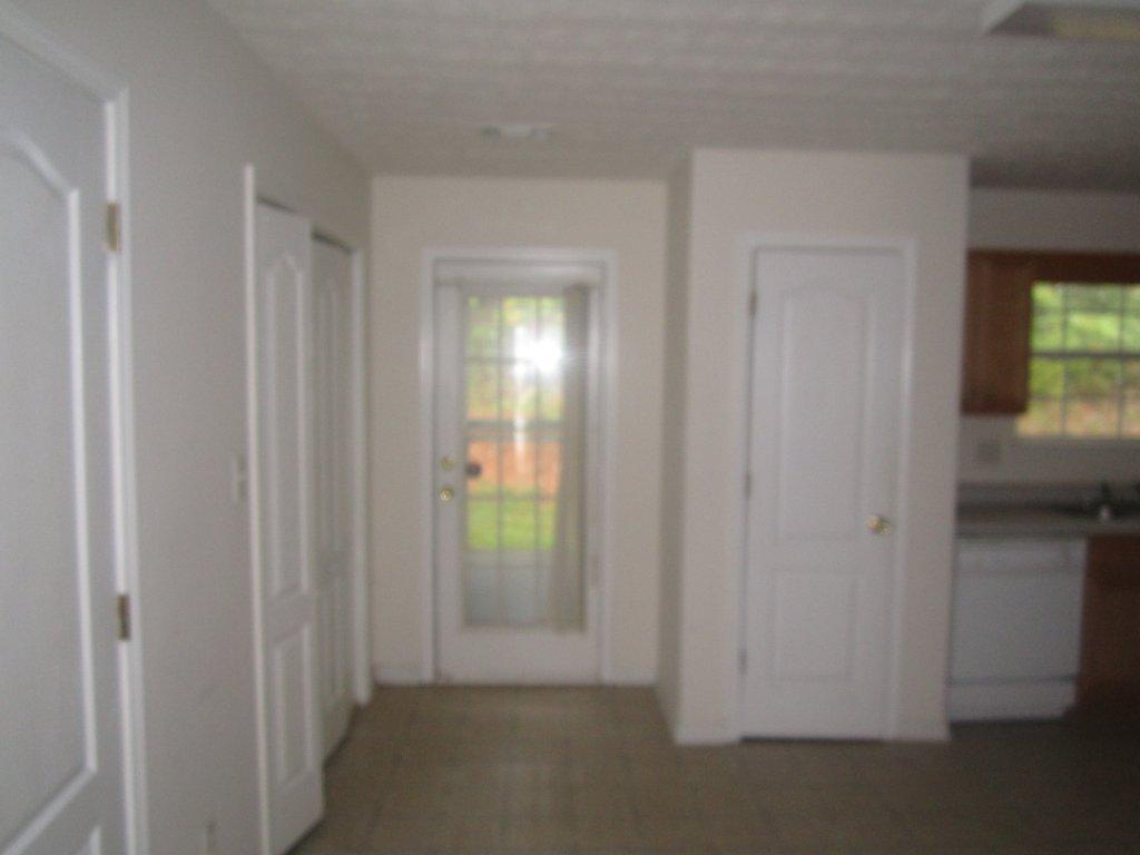 3066 Fields Dr, Lithonia, GA 30038 photo 5