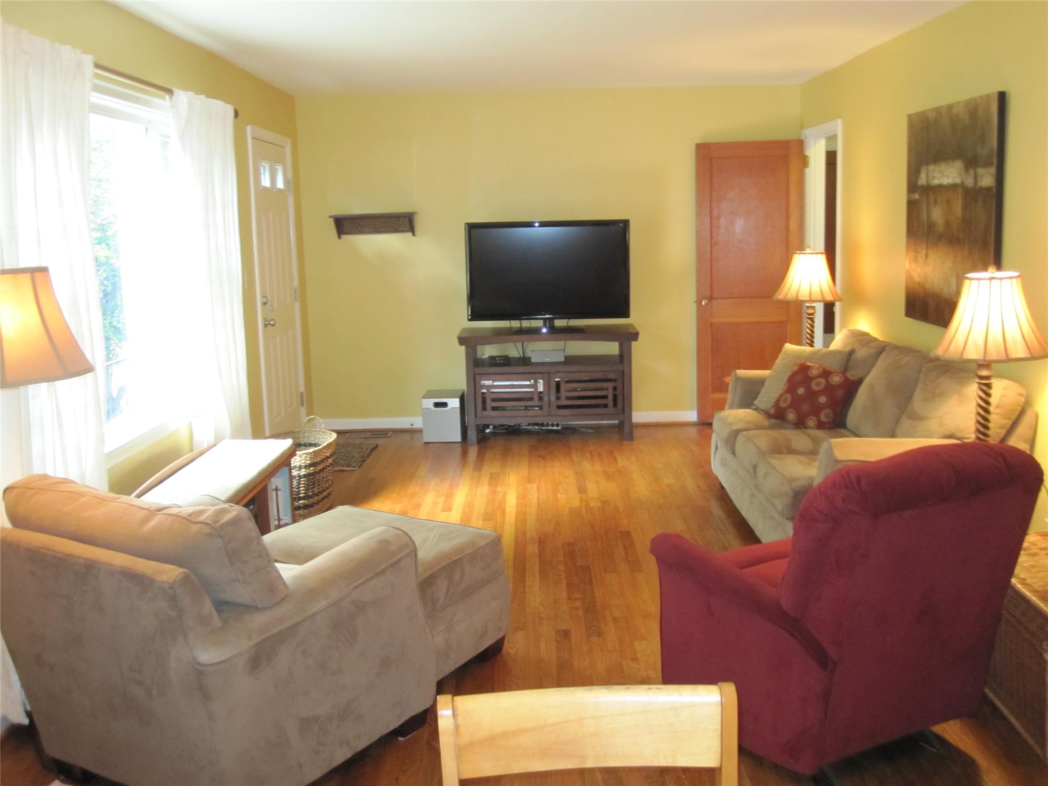2278 Wallace Dr, Chamblee, GA 30341 photo 5