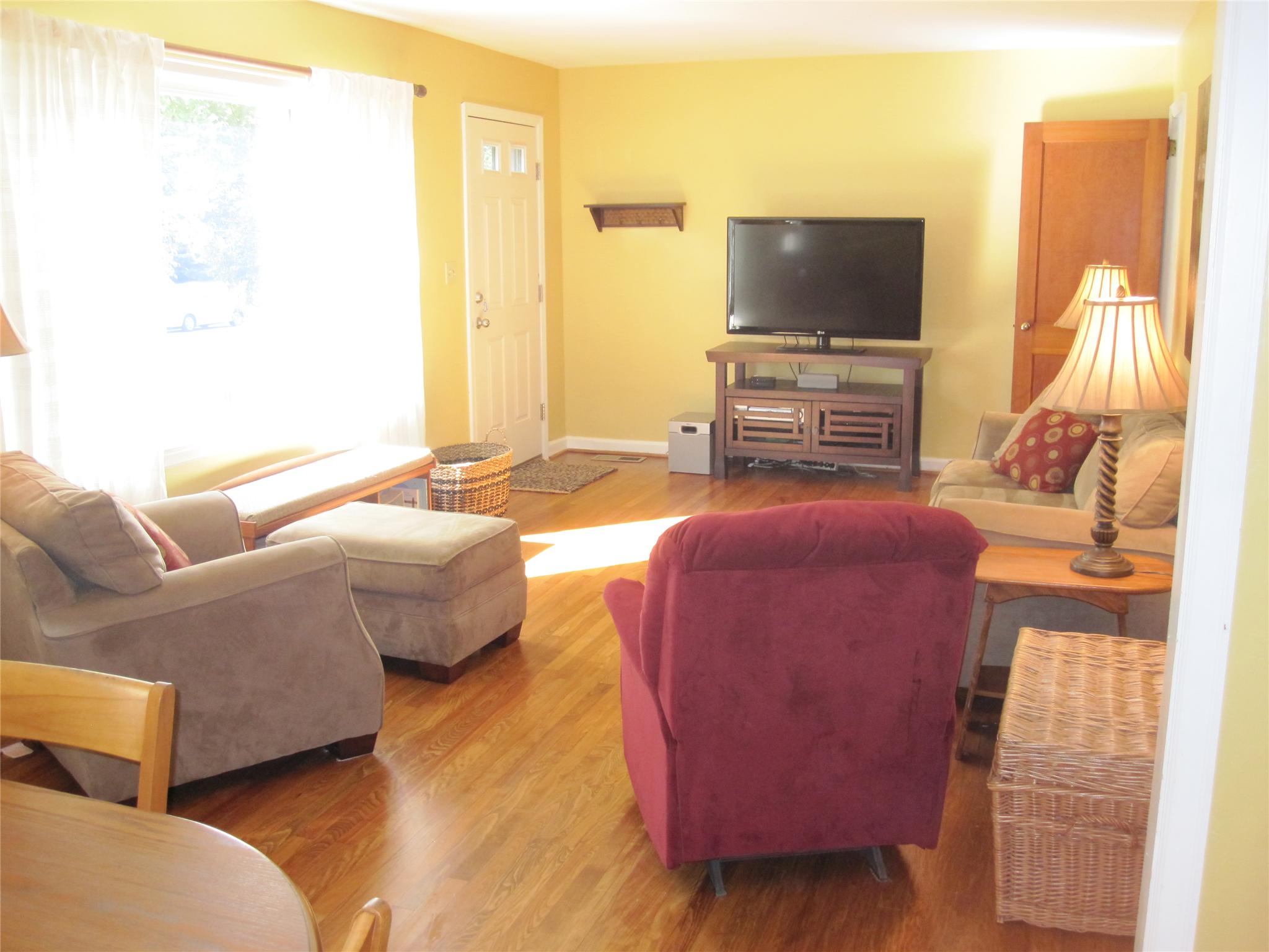2278 Wallace Dr, Chamblee, GA 30341 photo 3