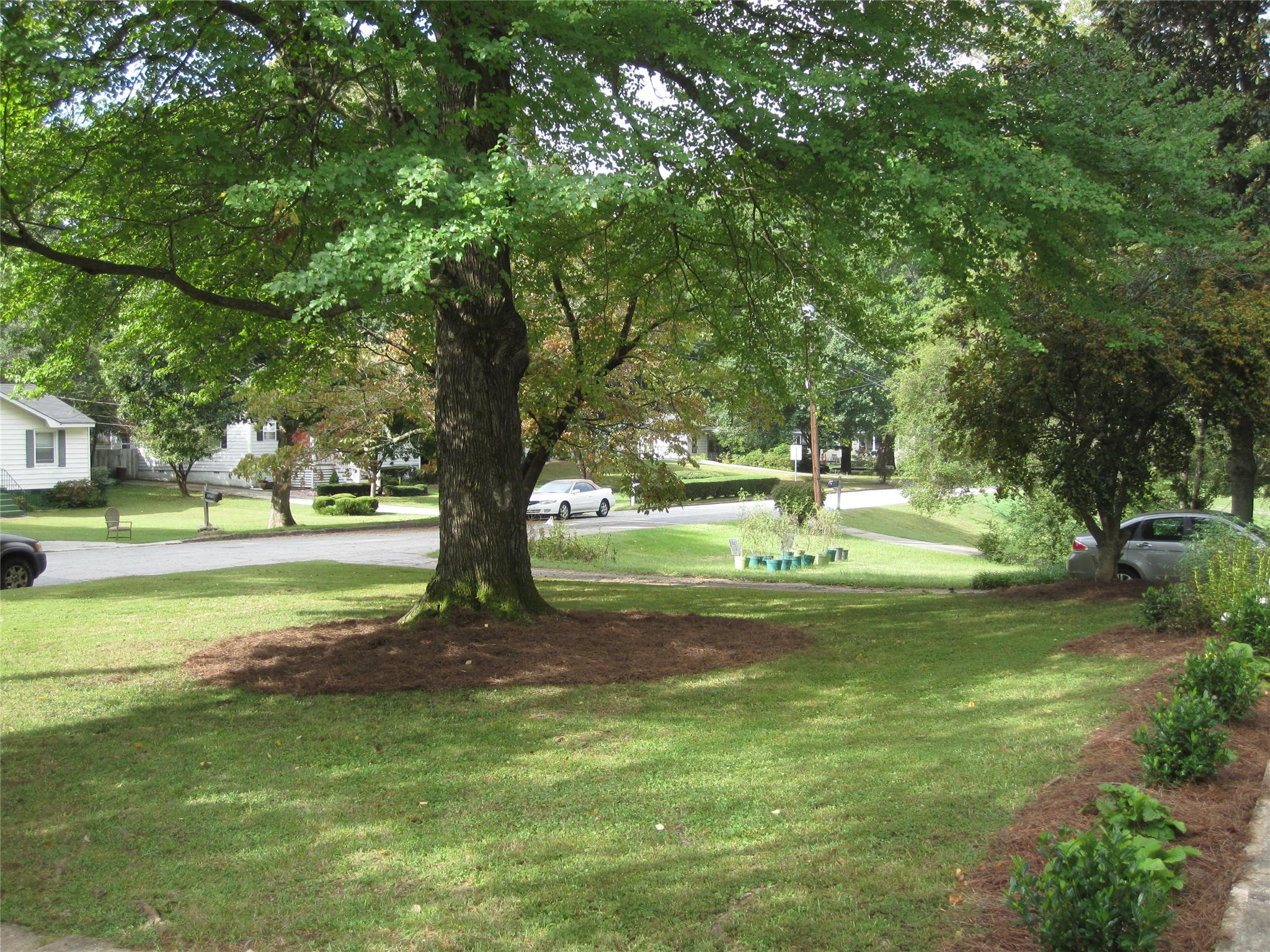 2278 Wallace Dr, Chamblee, GA 30341 photo 2