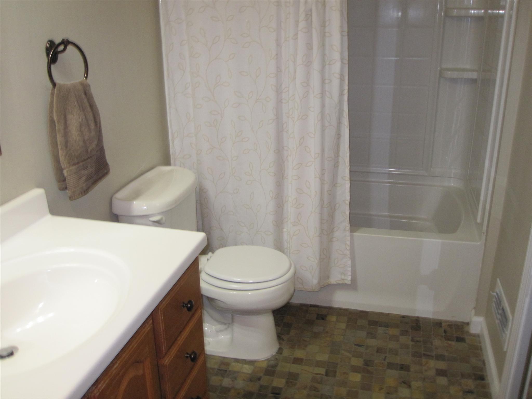 2278 Wallace Dr, Chamblee, GA 30341 photo 11