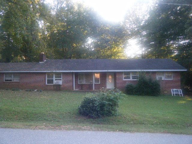 151 Cedar Dr, Commerce, GA 30529 photo 1