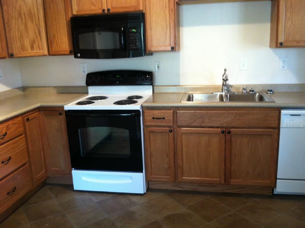 204 Doty Dr, Thomaston, GA 30286 photo 2