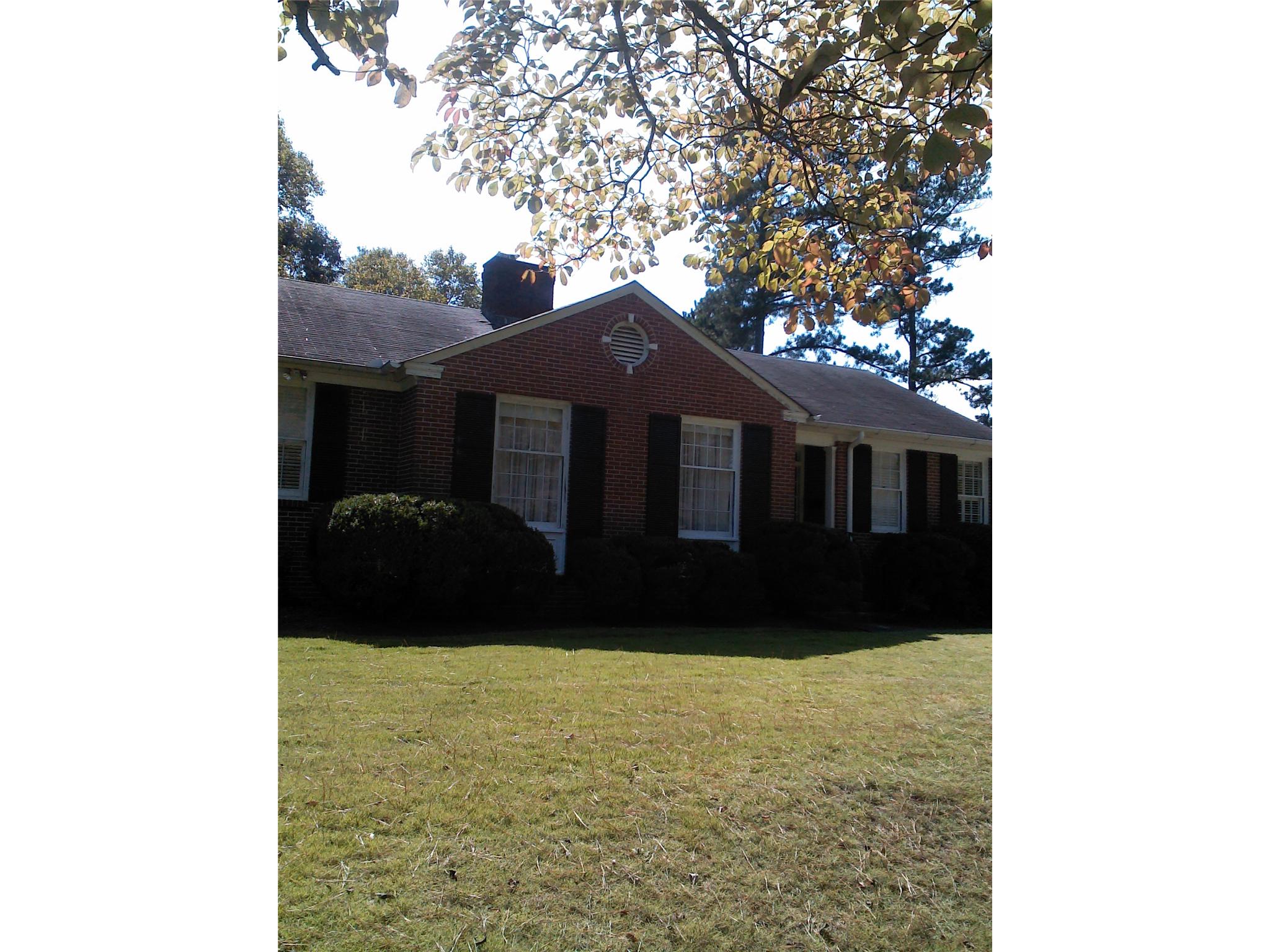 152 Pine Crest Dr, Monroe, GA 30655 photo 1