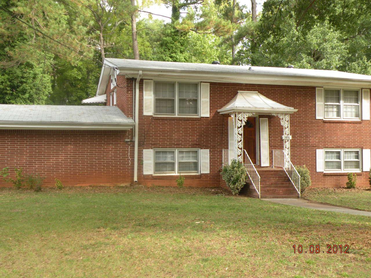 1436 Hammack Dr, Morrow, GA 30260 photo 2