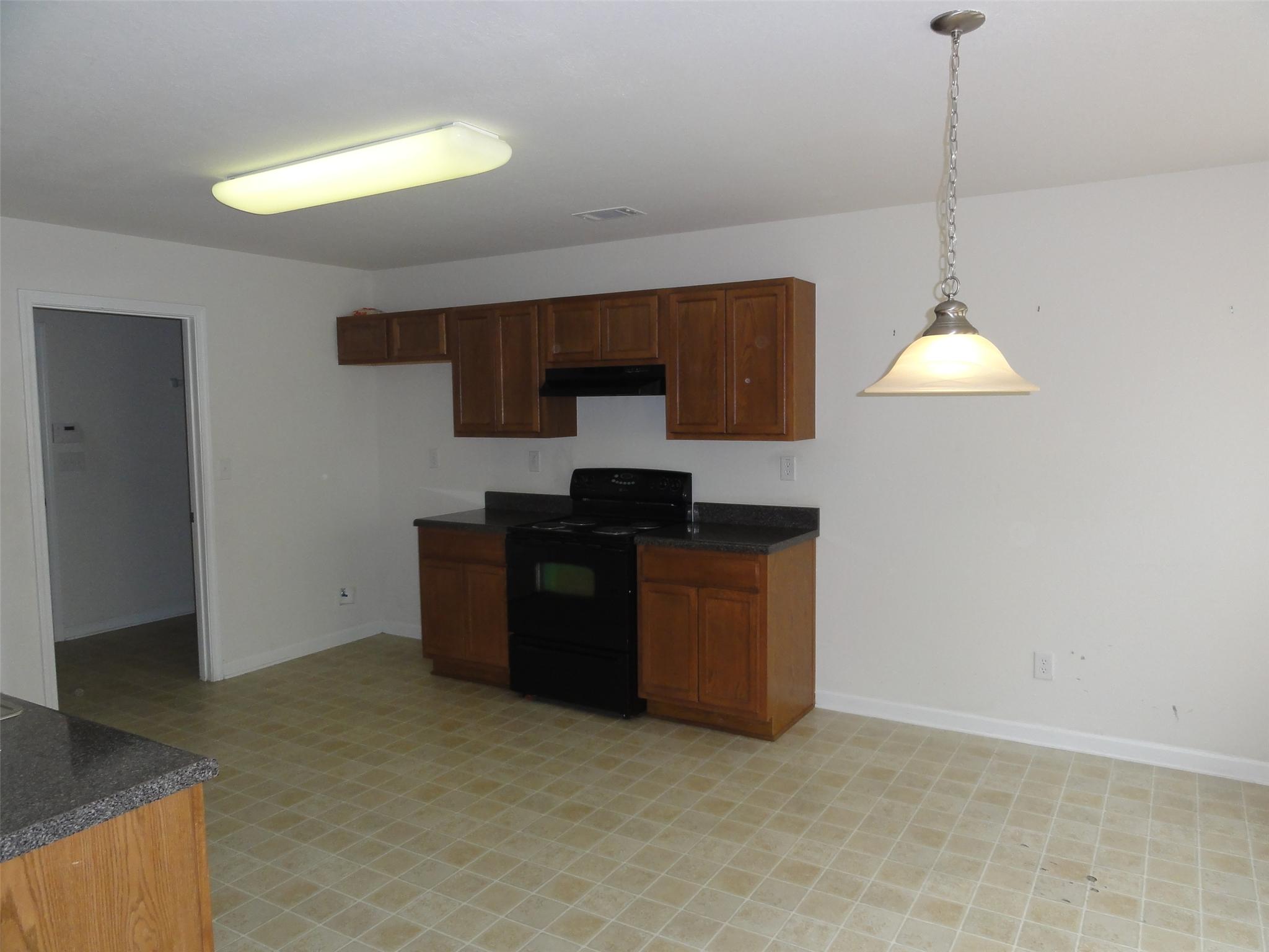 295 Lake Side Pt, Covington, GA 30016 photo 3