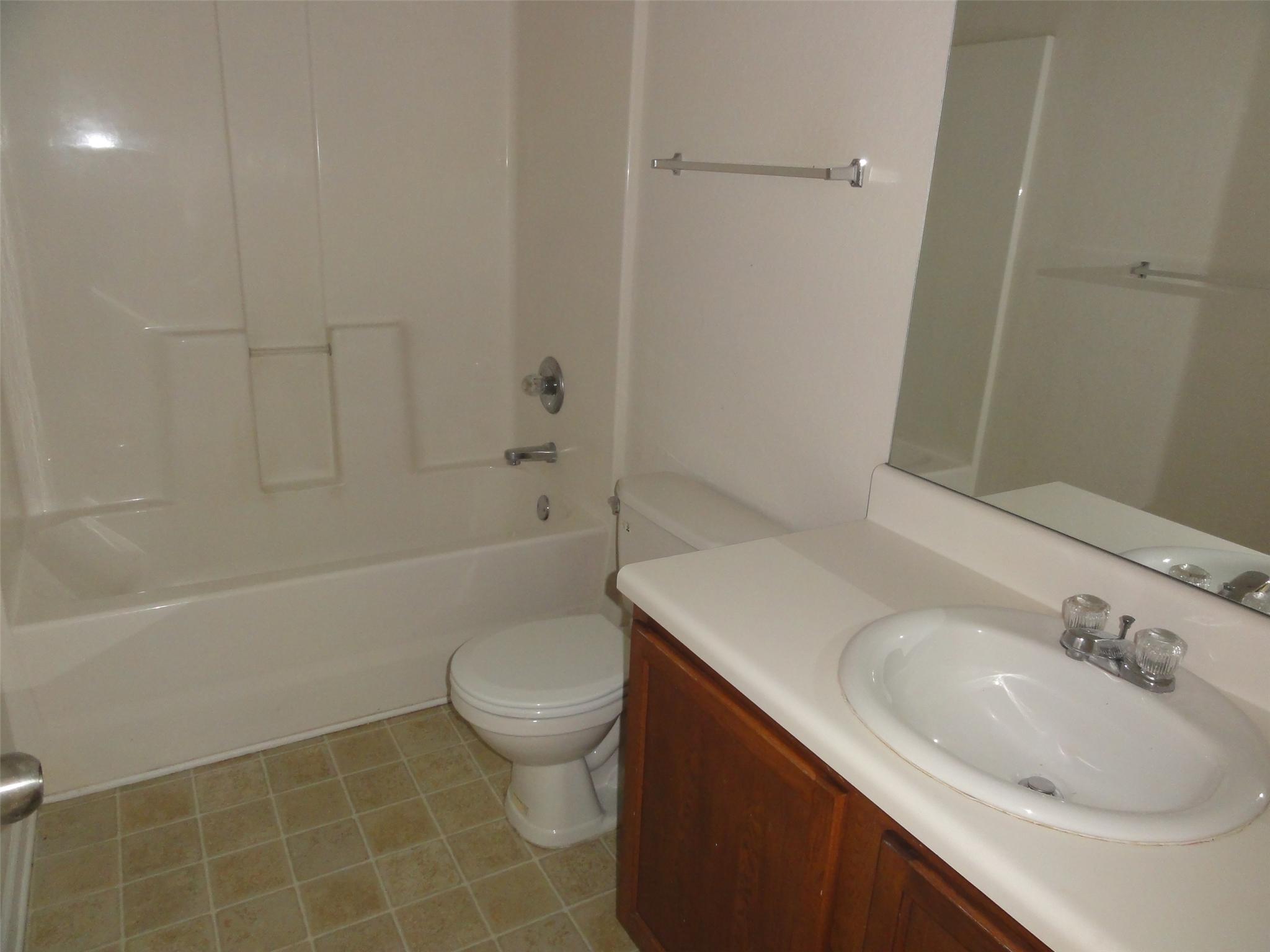 295 Lake Side Pt, Covington, GA 30016 photo 7