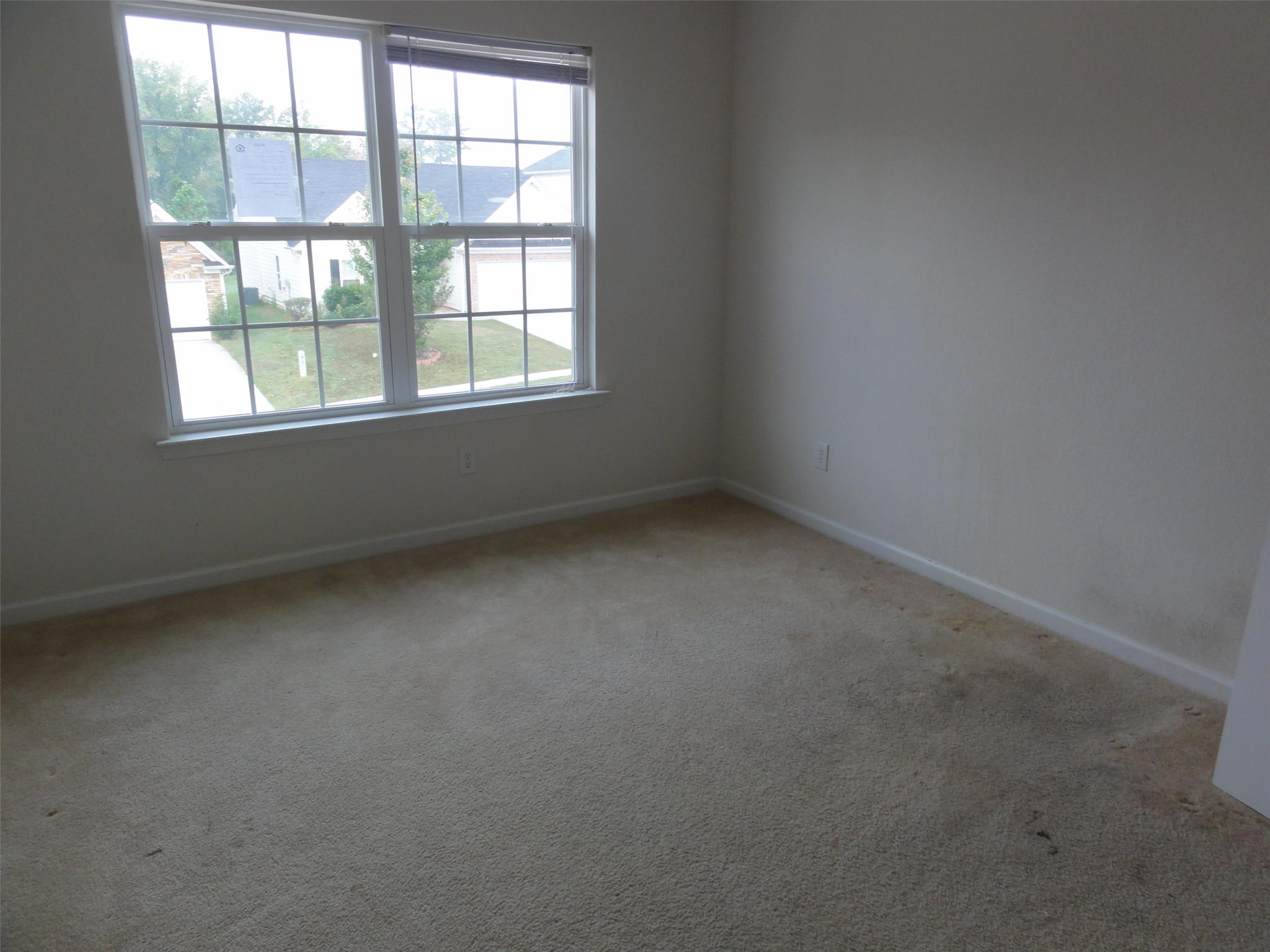 295 Lake Side Pt, Covington, GA 30016 photo 5