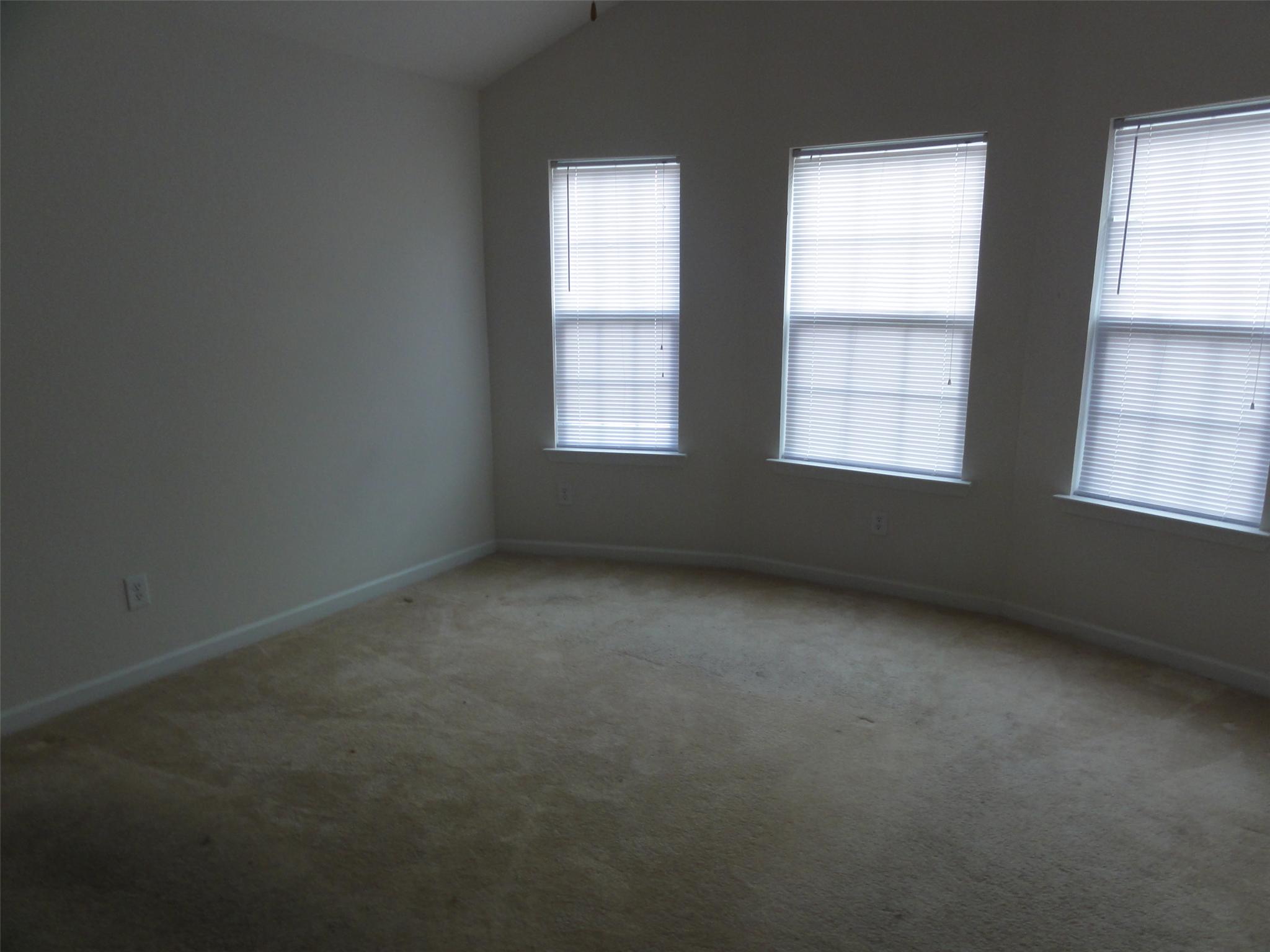 295 Lake Side Pt, Covington, GA 30016 photo 9