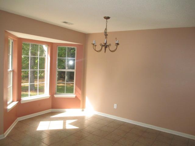 2745 Rosecommons Dr, Hampton, GA 30228 photo 3