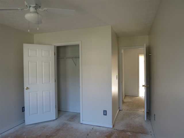 2127 Silva Ct, Stone Mountain, GA 30088 photo 7