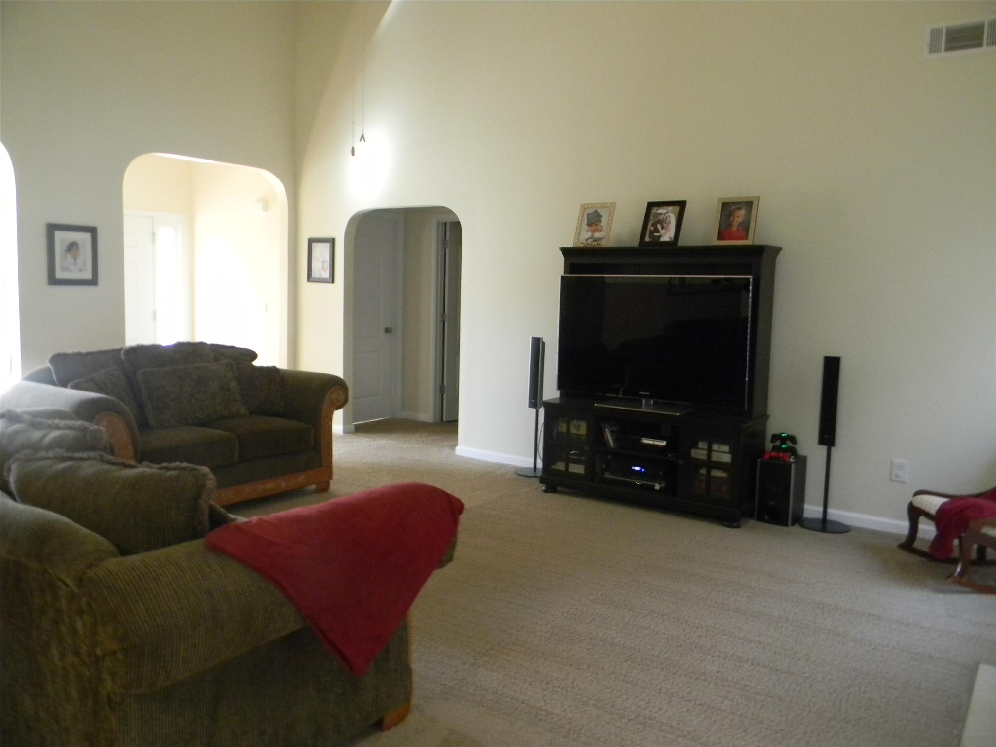 135 Rivercrest Ln, Covington, GA 30016 photo 2