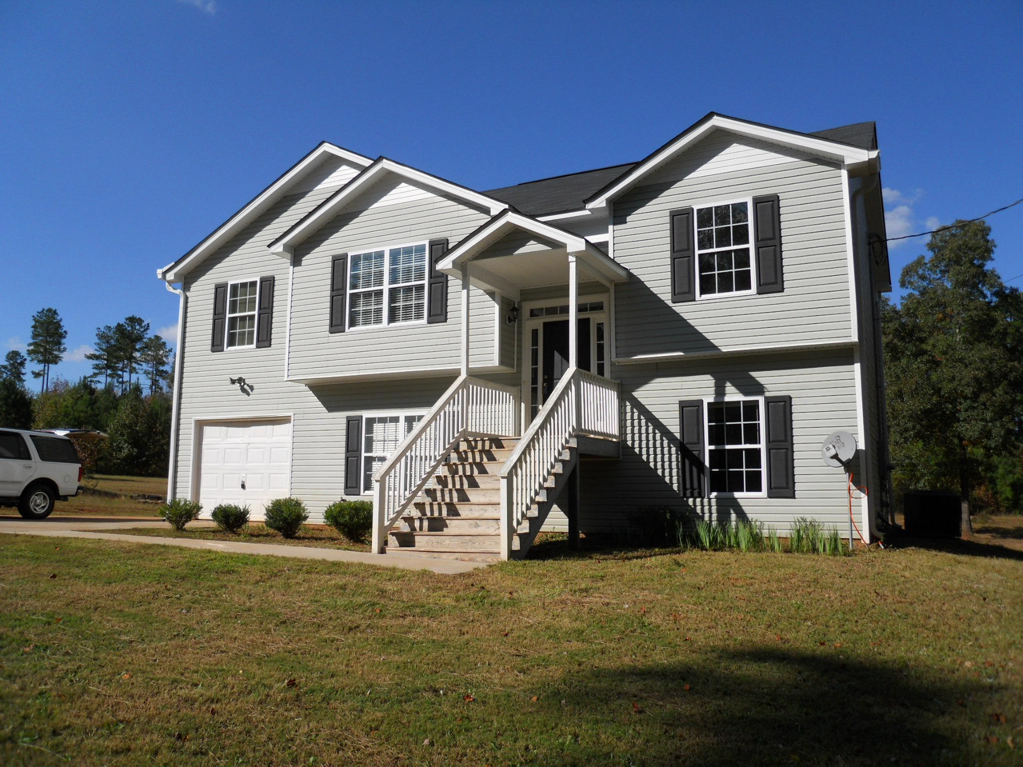 903 Leonard Rd, Lagrange, GA 30240 photo 1