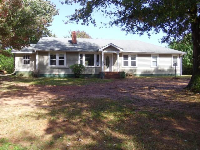 197 Cantrell Ln, Cornelia, GA 30531 photo 1