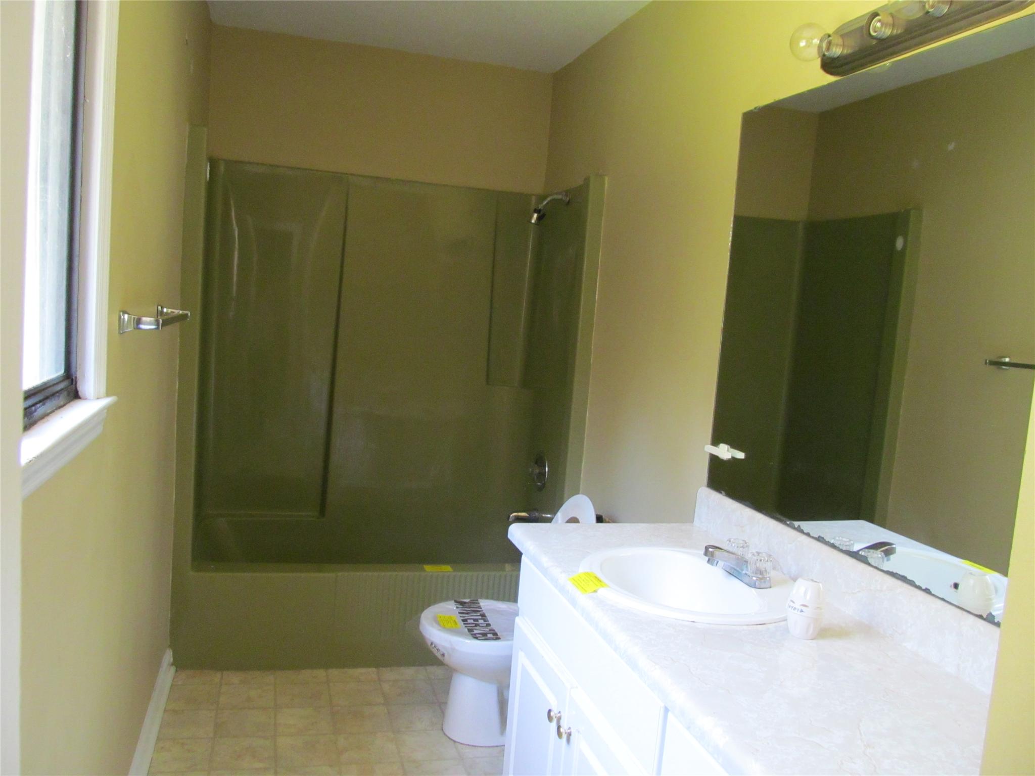 203 W Lakeview Dr, Lagrange, GA 30240 photo 11