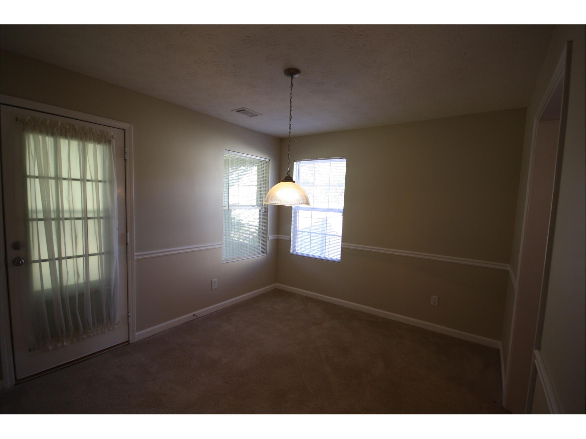 217 Vineyard Dr, Athens, GA 30607 photo 5