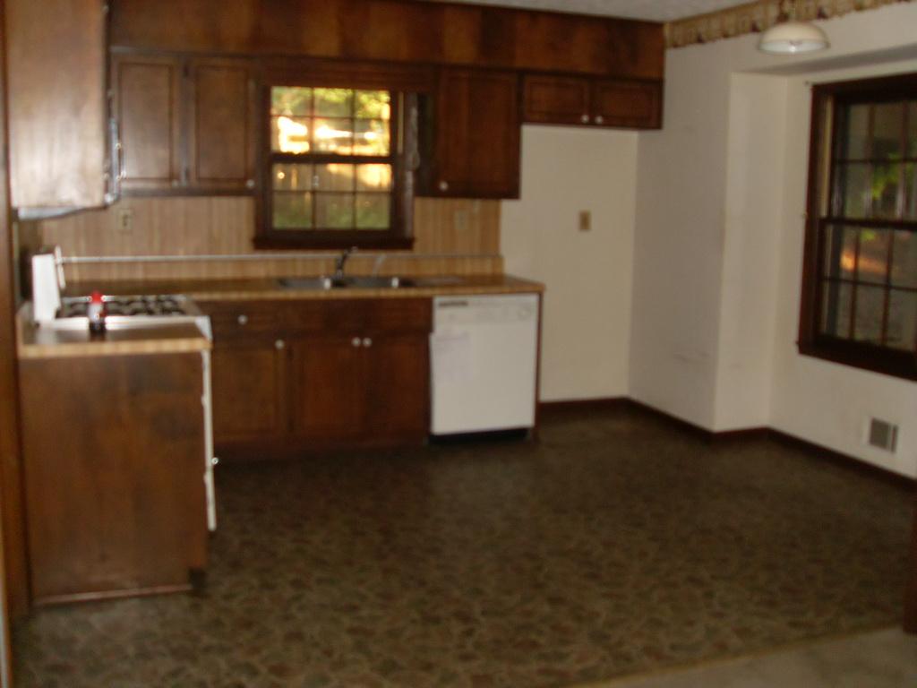 1684 Duffey Dr, Morrow, GA 30260 photo 10