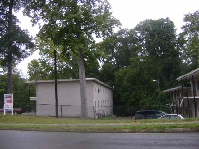 1086 Clinton Rd, Macon, GA 31206 photo 1