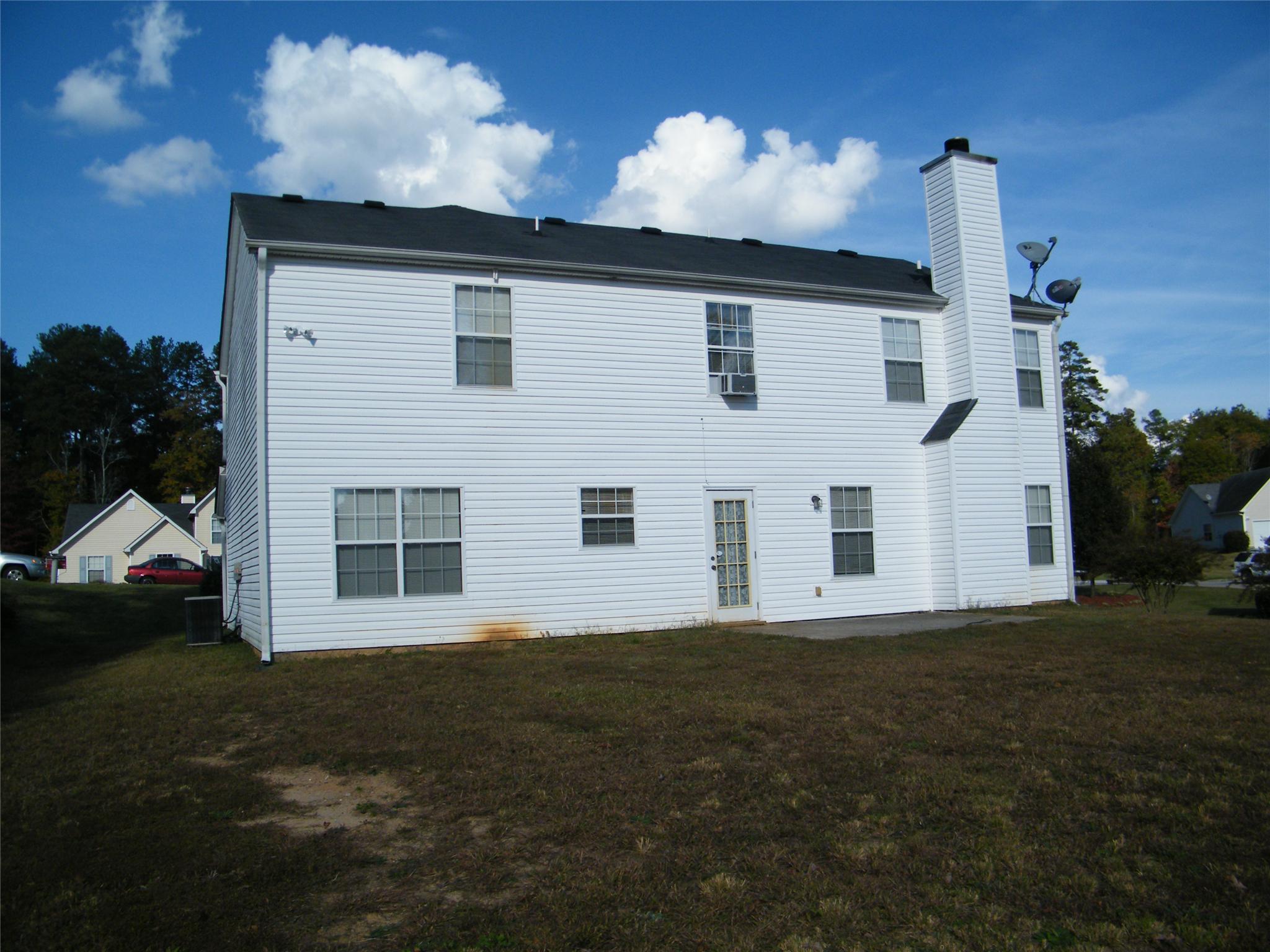 774 Baskins Cir, Winder, GA 30680 photo 3